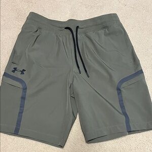 Under Armour Men's Olive Athletic cargo  Shorts